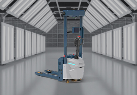 Vehicul cu ghid automat